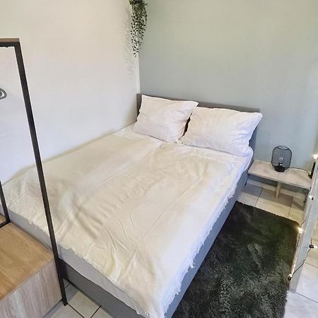 Ruhiges Naturparadies Fuer 4 Mit Kueche Schreibtisch Und Boxbett 베터 외부 사진